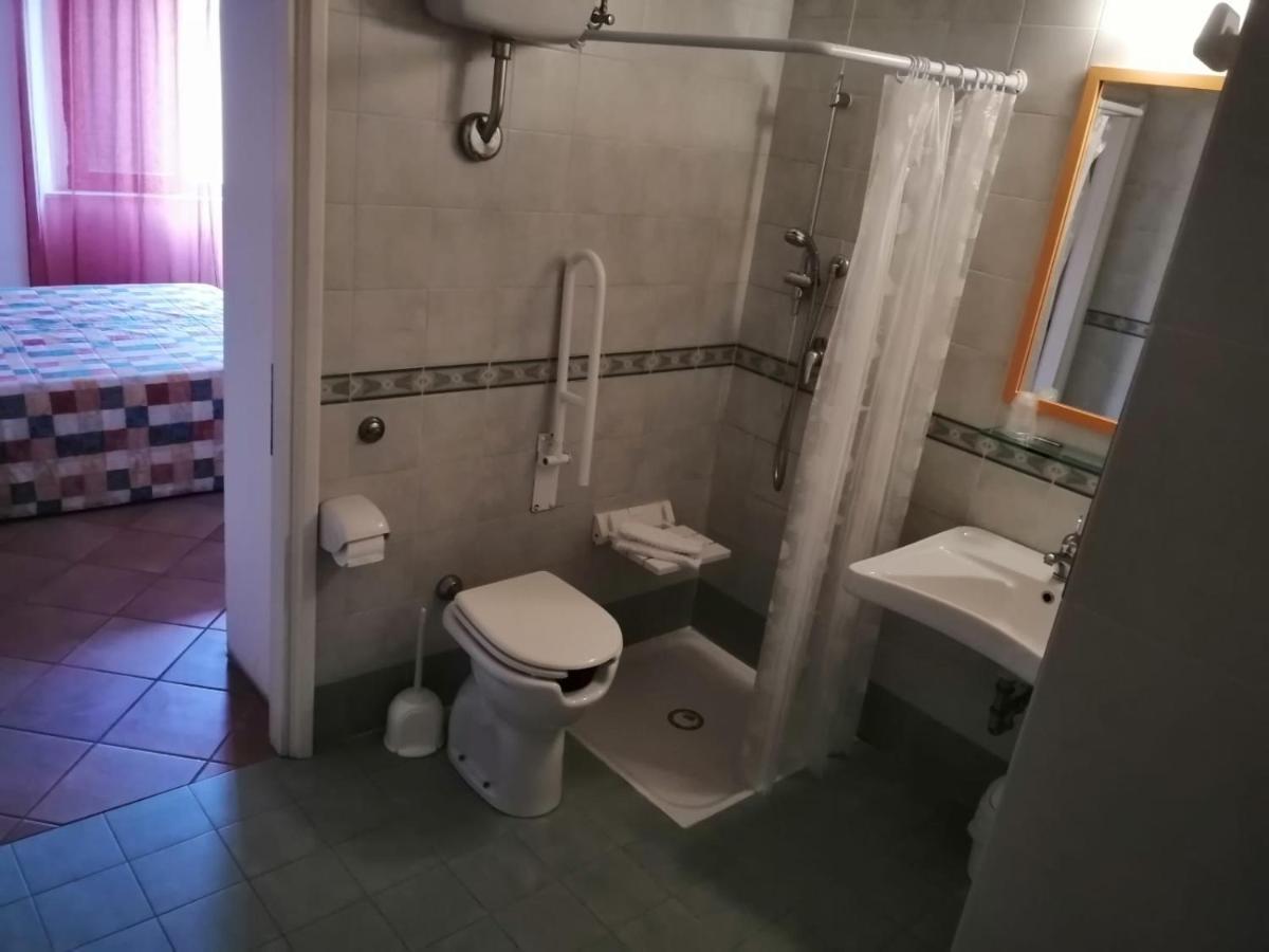 波尔图雷卡纳蒂布里甘蒂诺酒店（Il Brigantino Hotel Porto Recanati）