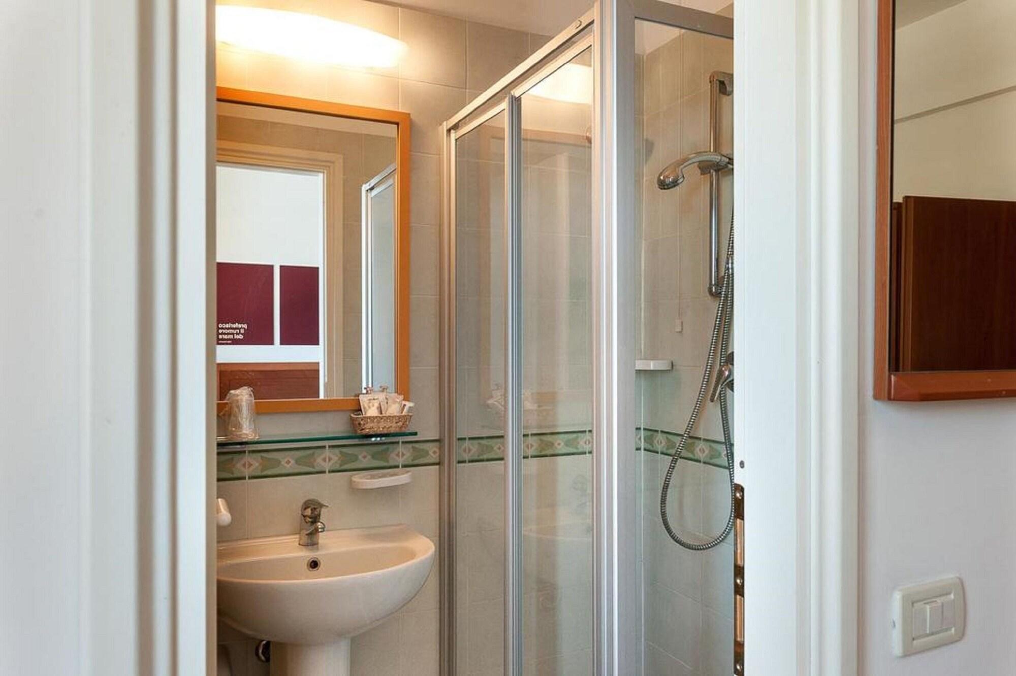 Brigantino Non Dista Hotel Porto Recanati