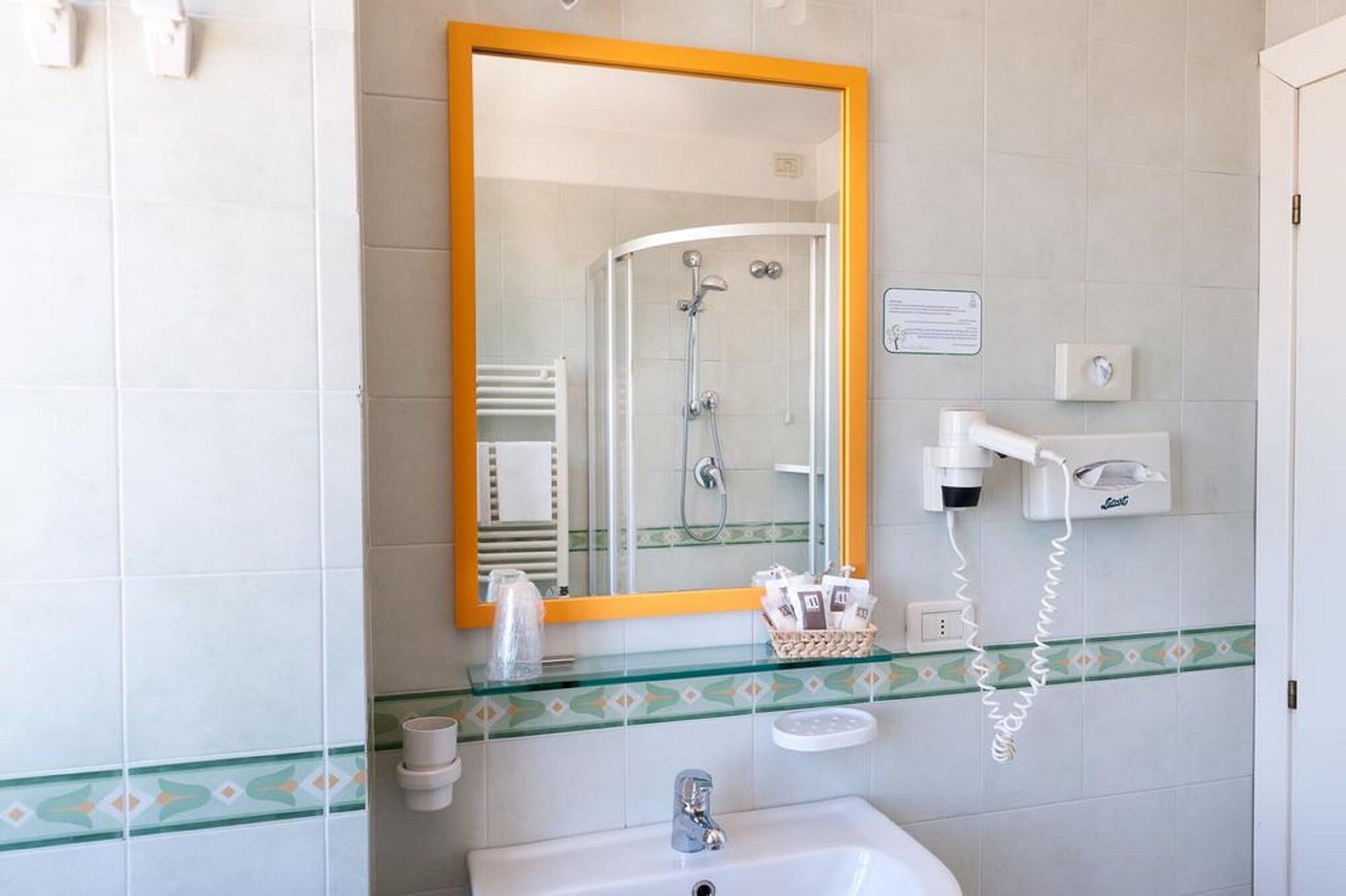 Hotel Brigantino Non Dista Porto Recanati