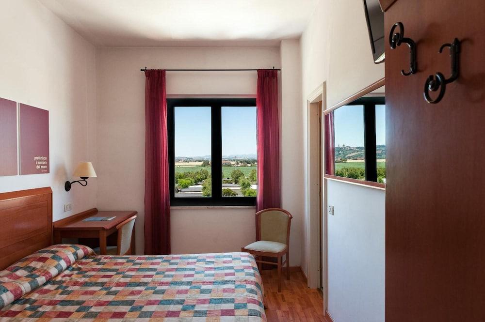 Brigantino Non Dista Hotel 3*