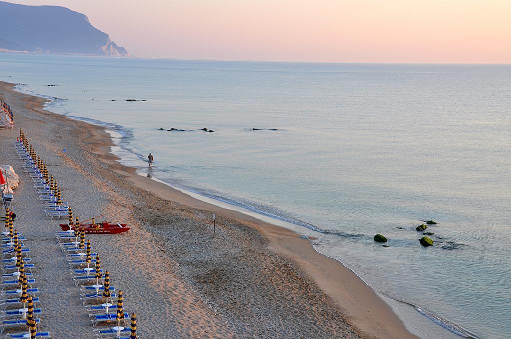 Hotel Brigantino Non Dista 3*